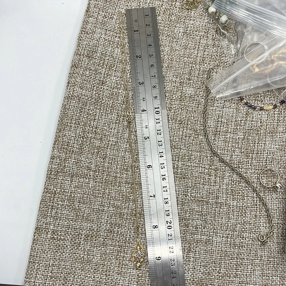 Vintage 10k Italy Gold Chain & Pendant with White and Yellow Gold Accents - Picture 8 of 12